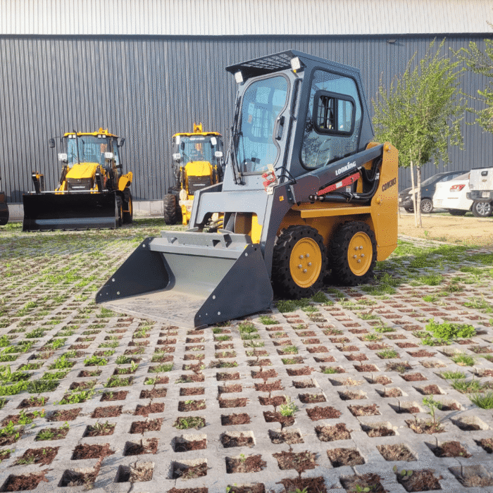 Minicargador Lonking CDM303 - Imagen 2