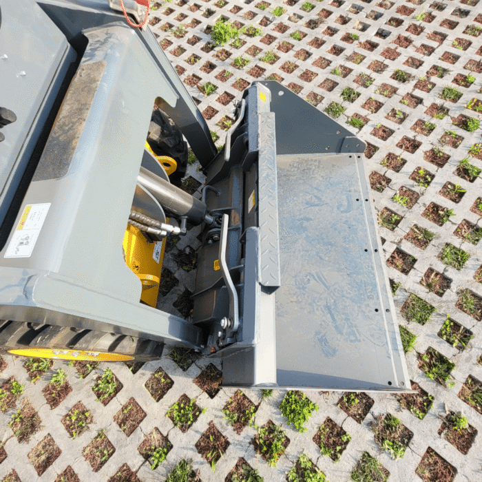 Minicargador Lonking CDM303 - Imagen 8