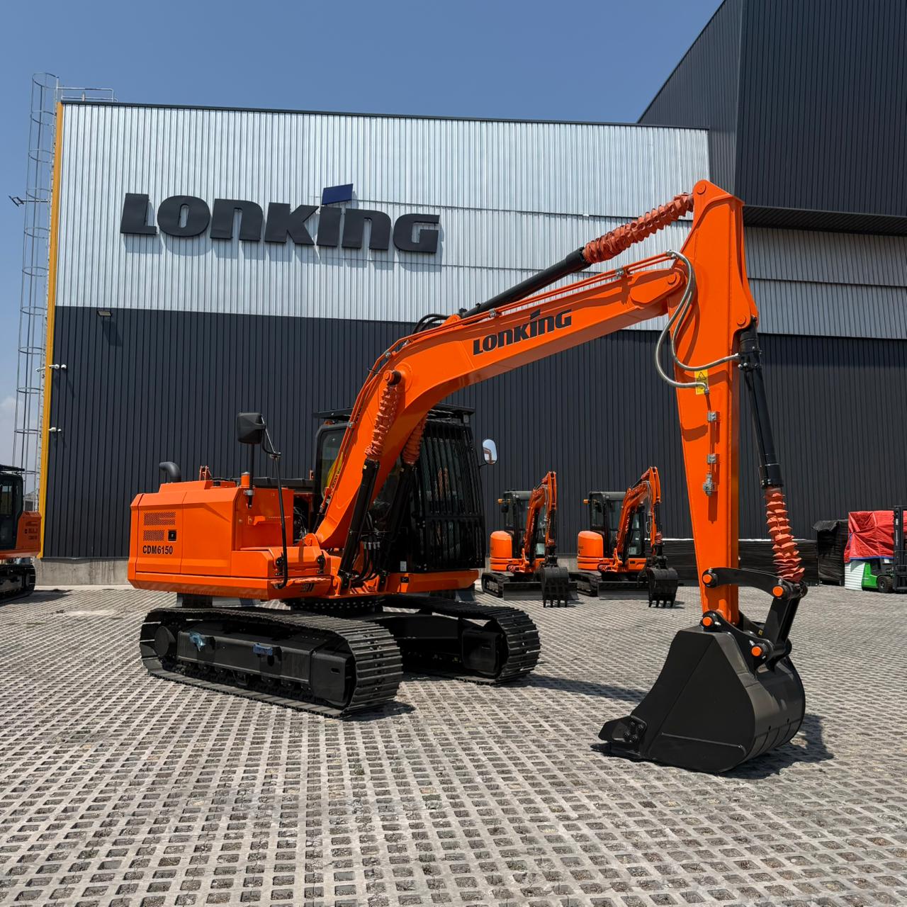 Excavadora Mediana Lonking CDM6150 - Imagen 2